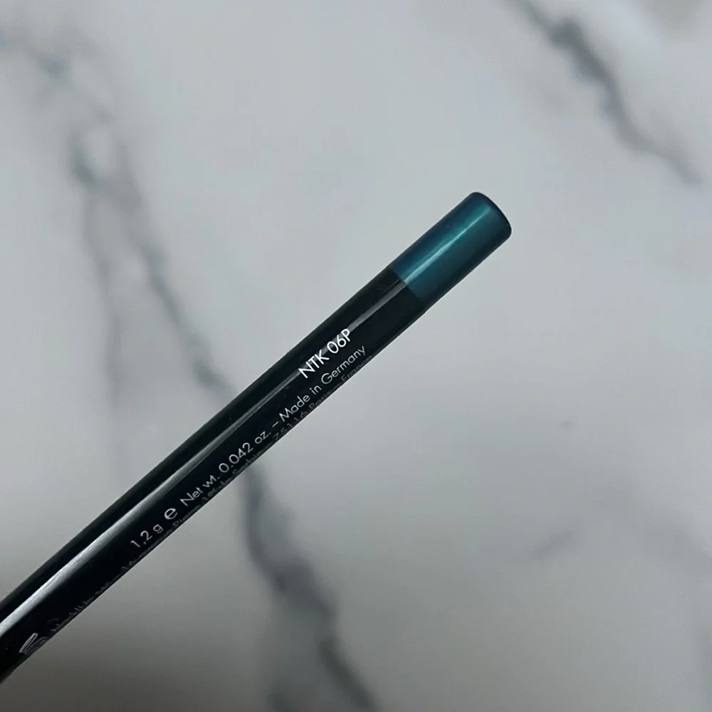 Black | Up Paris NO TRANSFER 12hr Wear Waterproof Smoky Matte Pencil, NTKP Teal
